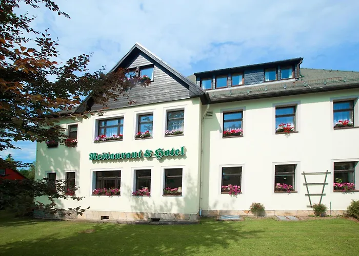 Отель Ferienhotel Augustusburg 3*